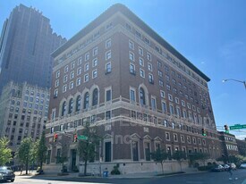 350 N Meridian St in Indianapolis, IN - Building Photo