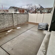 5370 W Quartz Ave in Highland, UT - Building Photo - Building Photo
