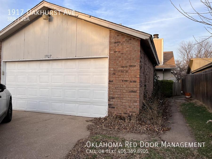 1917 Oakhurst Ave in Norman, OK - Building Photo