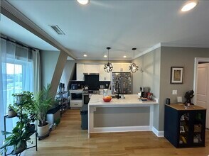 179 London St, Unit #4 in Boston, MA - Building Photo - Building Photo