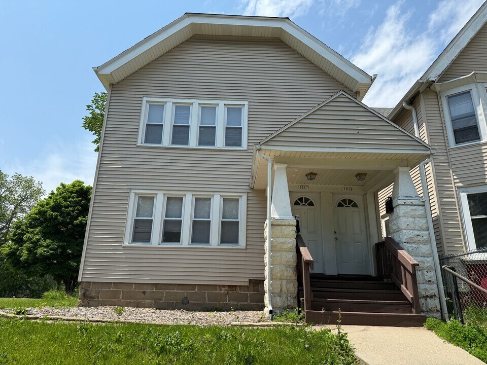 1817-1819-1819 N 36th St in Milwaukee, WI - Foto de edificio
