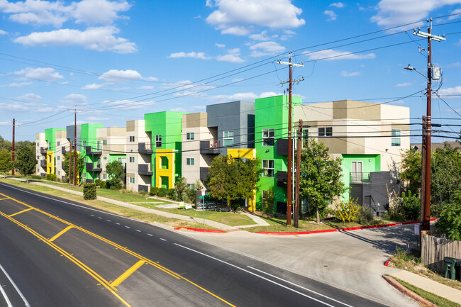 Green Spring in San Marcos, TX - Building Photo - Building Photo