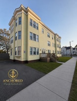 225 Oakland St in Springfield, MA - Building Photo