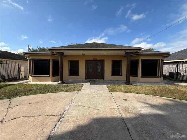 6804 S Naranja Ln in Pharr, TX - Building Photo - Building Photo