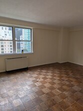 8 Whittier Pl in Boston, MA - Building Photo - Building Photo