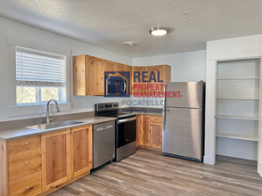 954 Barton Rd in Pocatello, ID - Building Photo - Building Photo