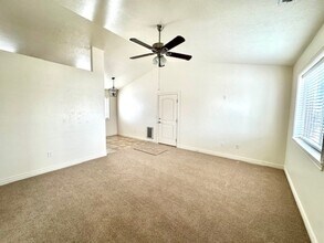 302 N 1500 W in Tremonton, UT - Building Photo - Building Photo