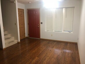 1518 Aspen Dr in Waterloo, IA - Building Photo - Building Photo