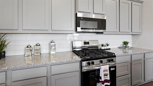 property at 2152 Mantua Farm Blvd