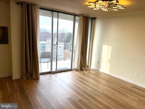 1836 Metzerott Rd in Adelphi, MD - Building Photo - Building Photo