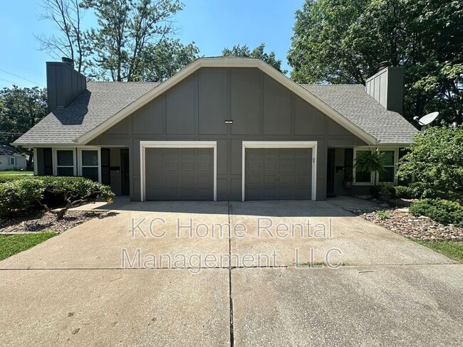 property at 104 NE Frst Ave