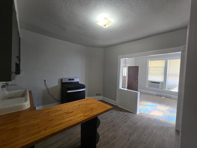 property at 3524 Cass St
