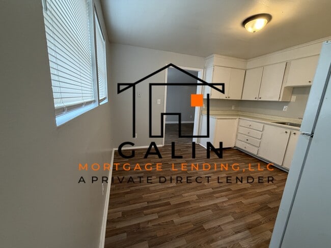 8 Del Mar Cir in Savannah, GA - Building Photo - Building Photo