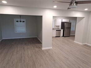 700 Lynn Cir SW in Atlanta, GA - Building Photo - Building Photo