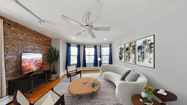 1534A Tremont St, Unit 3 in Boston, MA - Foto de edificio - Building Photo