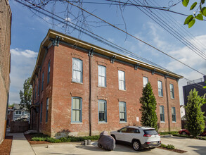 Bayard School Lofts in Pittsburgh, PA - Foto de edificio - Building Photo