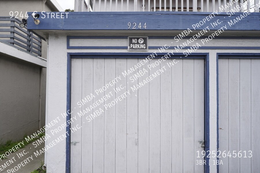 9244 C St in Oakland, CA - Building Photo