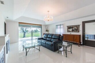 10 Ashley Dr in Pharr, TX - Building Photo - Building Photo