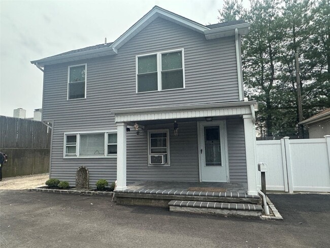 property at 8 Valentine Ave