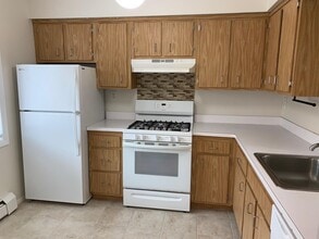 85 N Middletown Rd in Nanuet, NY - Building Photo - Building Photo