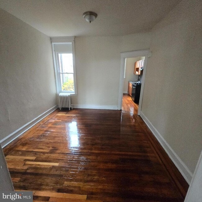 property at 2033 Wilmot St