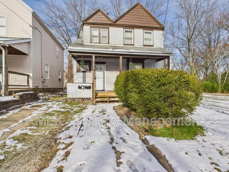 635 Hazel St in Akron, OH - Building Photo