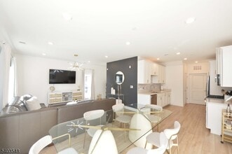 92 Harvest Wy in Little Falls, NJ - Building Photo - Building Photo