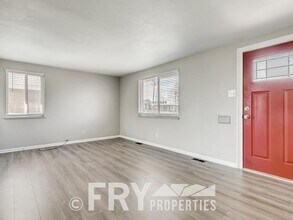 1990 S Dexter St in Denver, CO - Building Photo - Building Photo