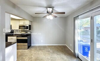 2143 Wadsworth Dr in Columbus, OH - Building Photo