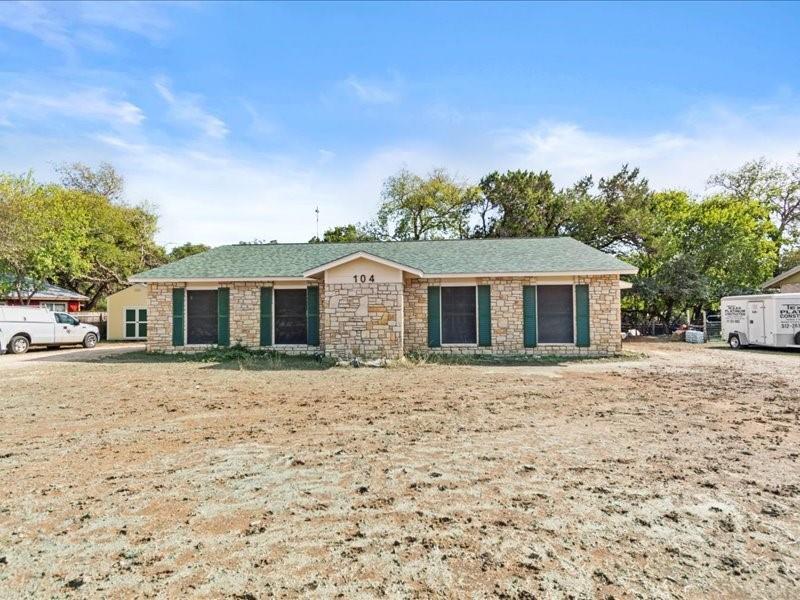 104 Cedar Hollow in Wimberley, TX - Foto de edificio