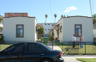 1232 Kenmore Ave in Los Angeles, CA - Building Photo - Building Photo