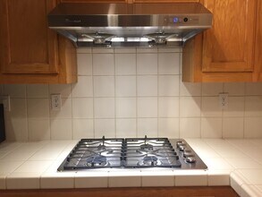 8022 Mammoth Dr in Rohnert Park, CA - Foto de edificio - Building Photo