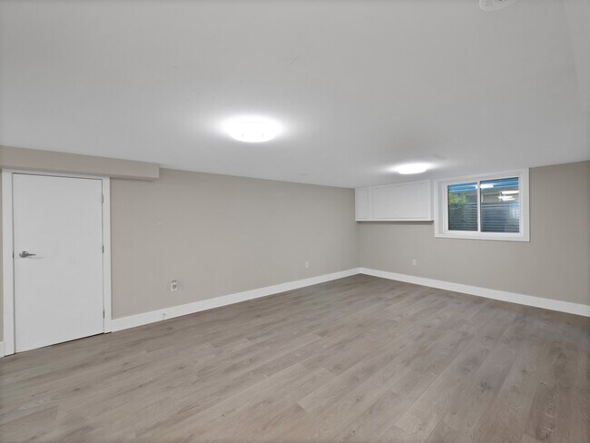 46 Commercial St in Welland, ON - Building Photo - Building Photo