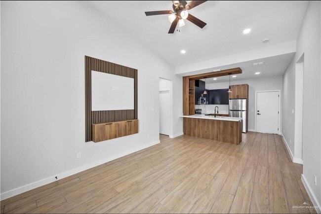 property at 1406 S Michigan St