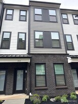 313 Sadie Cir in New Brunswick, NJ - Building Photo
