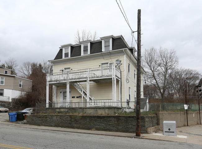 343 Franklin St in Norwich, CT - Building Photo - Building Photo