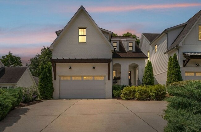 2003A Galbraith Dr in Nashville, TN - Building Photo - Building Photo