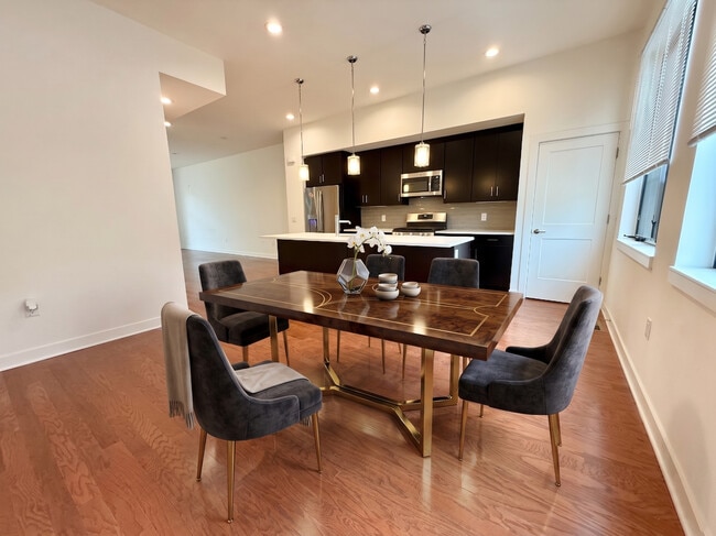 4589 Riverside Way in Philadelphia, PA - Building Photo - Building Photo