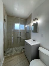 915 E Palmer Ave in Glendale, CA - Building Photo - Building Photo