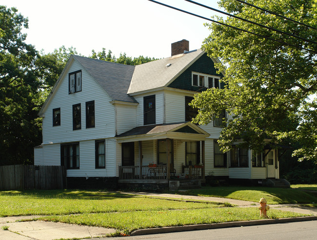 1419 Elm St in Youngstown, OH - Foto de edificio - Building Photo