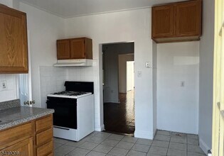 1254 Paterson Plank Rd in Secaucus, NJ - Building Photo - Building Photo