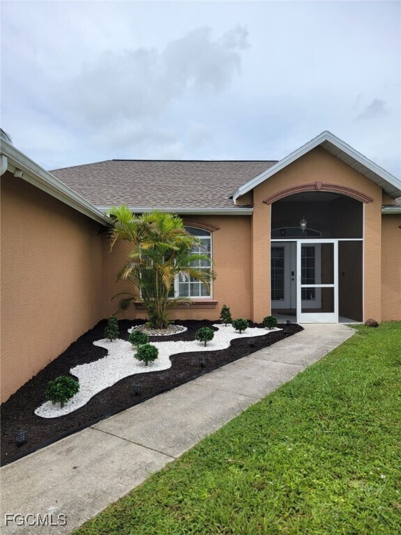 property at 1721 SW 21st Ln