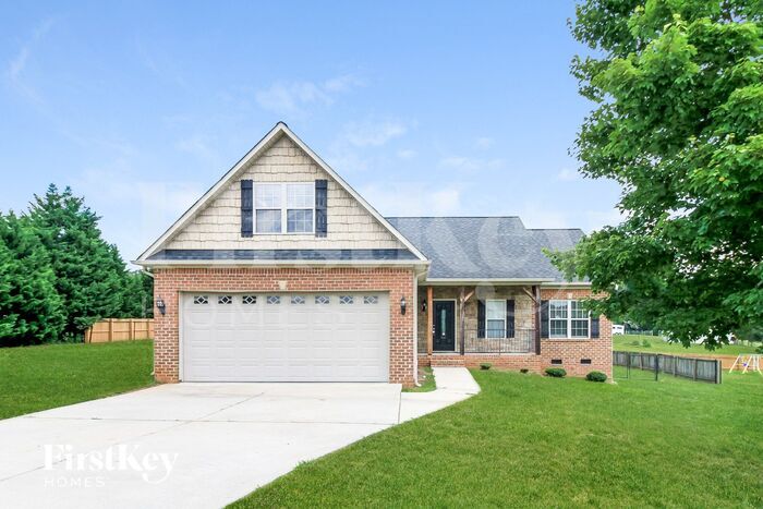 127 Scottsdale Ln in Clemmons, NC - Building Photo