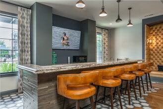 Sycamore House in Columbus, OH - Foto de edificio - Interior Photo