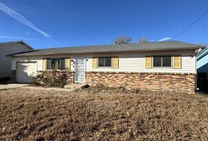1742 Keswick Rd in Colorado Springs, CO - Building Photo