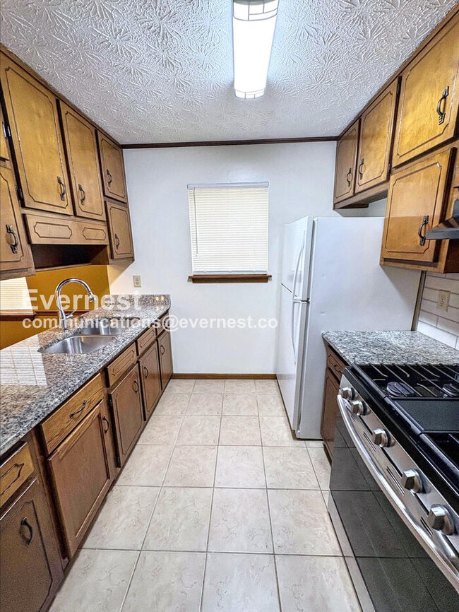 51 Wabash Dr in Ellenwood, GA - Building Photo - Building Photo