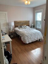217 Reservoir Rd, Unit 217 in Chestnut Hill, MA - Building Photo
