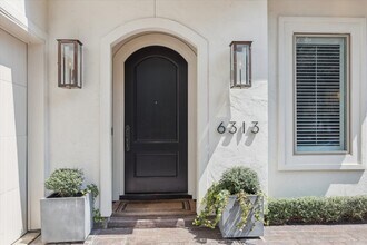 6313 Sewanee Ave in Houston, TX - Building Photo - Building Photo