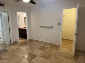 2986 S University Dr in Davie, FL - Building Photo - Building Photo