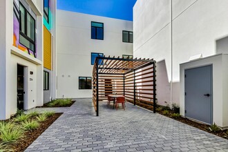 ArtHausMagnolia in Oakland, CA - Building Photo - Building Photo